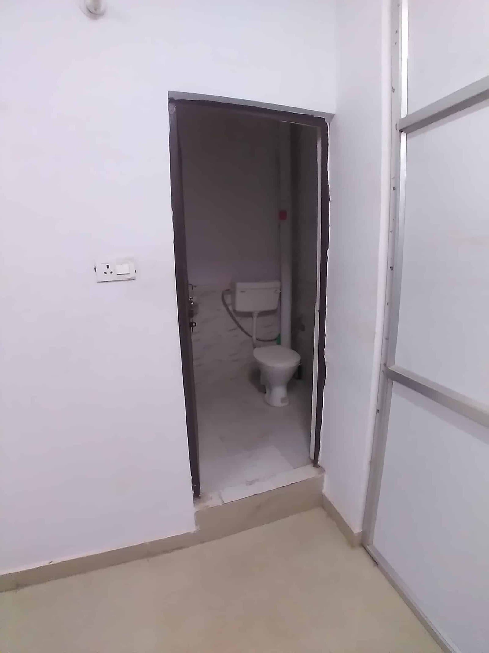 Office Space for rent — thumbnail 4