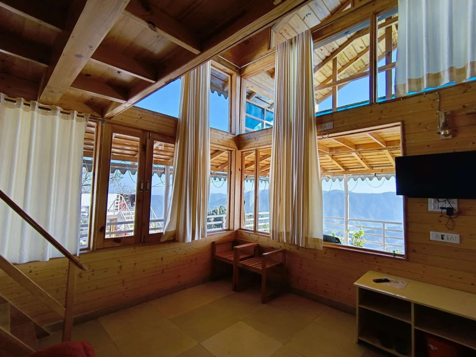 Snow View Luxury Homes Mukteshwar — thumbnail 3