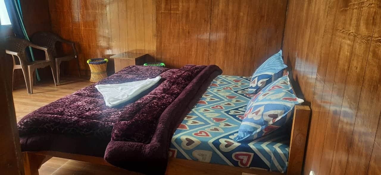 Bluepine cottage Ghughukham pangot — thumbnail 5