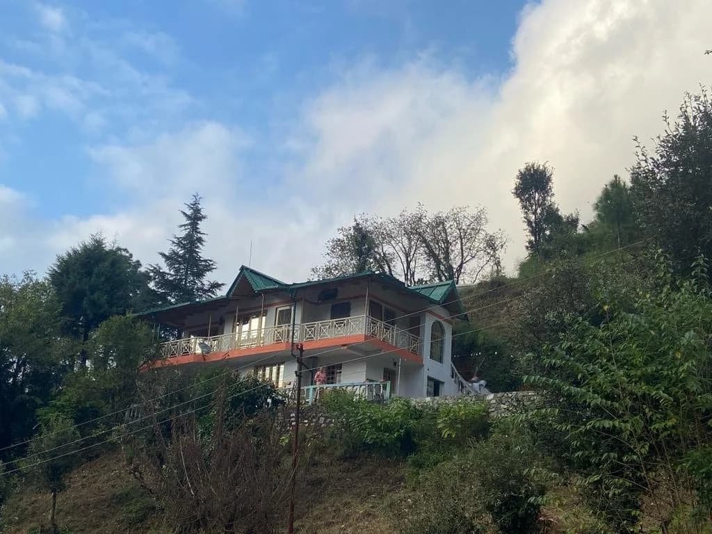 Major tourist hubs in Uttarakhand