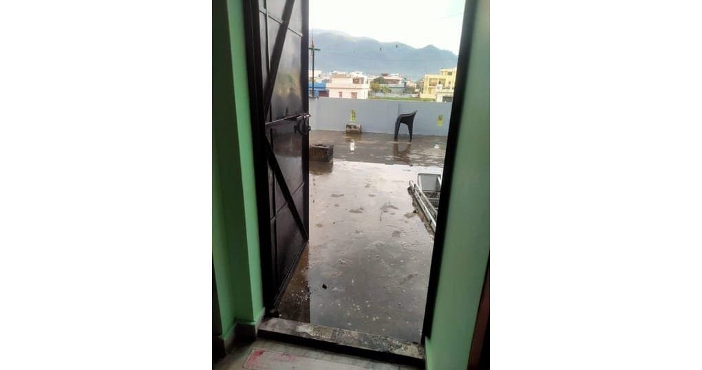Only Girls Rented Rooms Near Shyama Garden — thumbnail 3