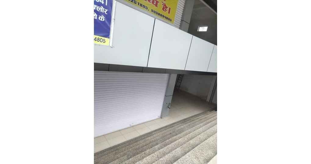 Floors – 2650 sqft Near Aamrpali college — thumbnail 2