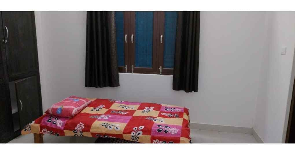 Verma Girls PG — thumbnail 3