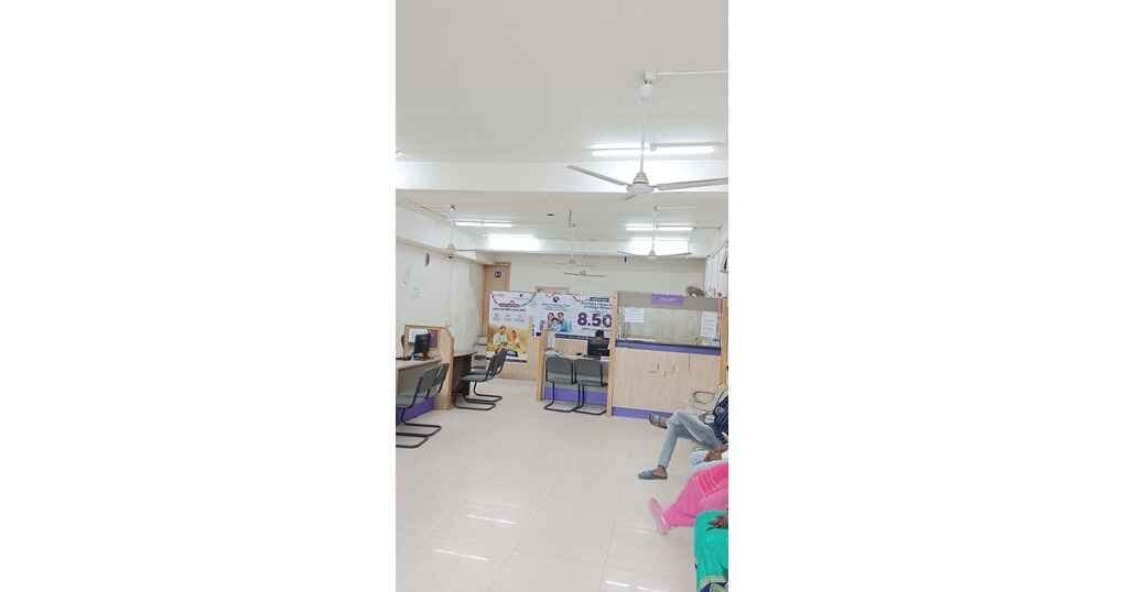 Hall 1200 sqft Near Transport Nagar — thumbnail 2