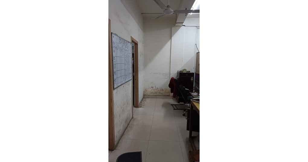 Hall 1200 sqft Near Transport Nagar — thumbnail 5