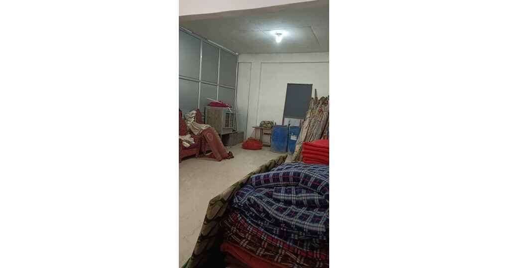 Hall 1300 sqft Near Neelkanth Hospital — thumbnail 3