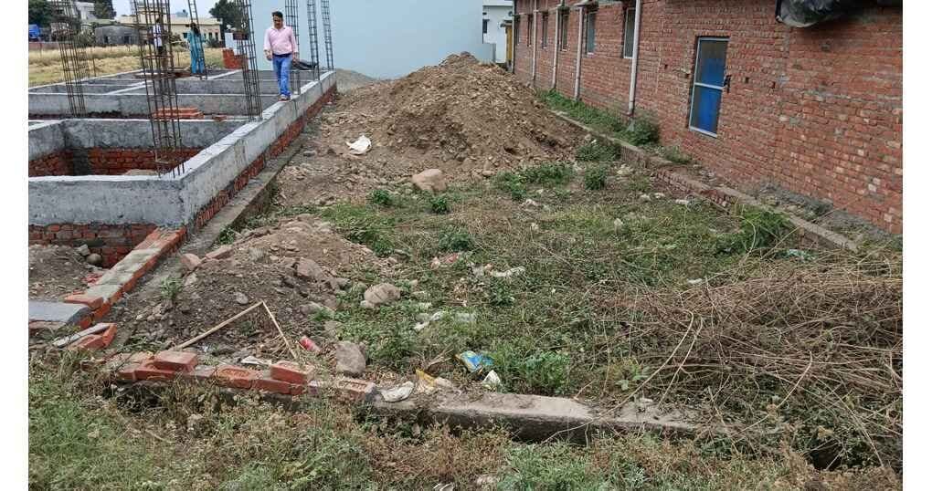 Plot 1450 SqFt For Sale Near Kheempur (Lamachaur) — thumbnail 3