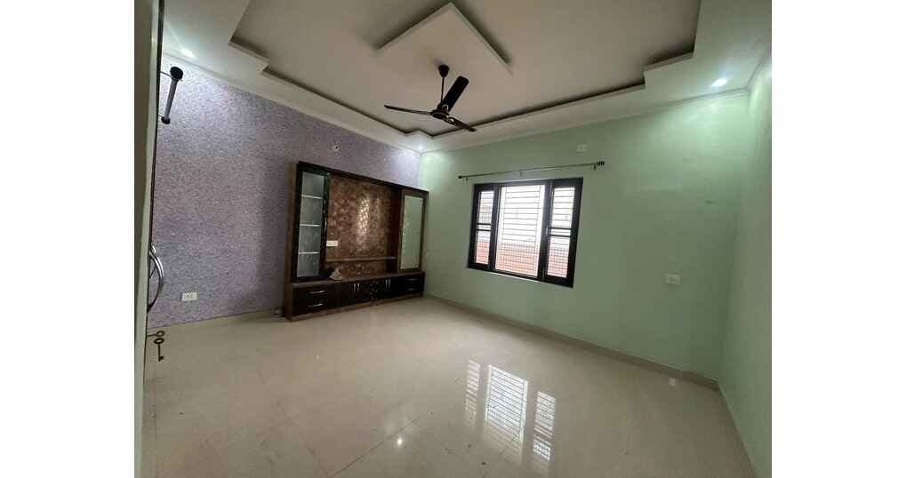 6BHK House For Sale Near Block — thumbnail 3