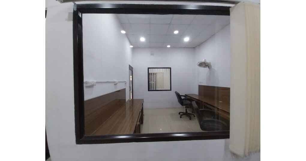 Full Furnished Office Setup 1100 SqFt Near Lal Danth — thumbnail 4