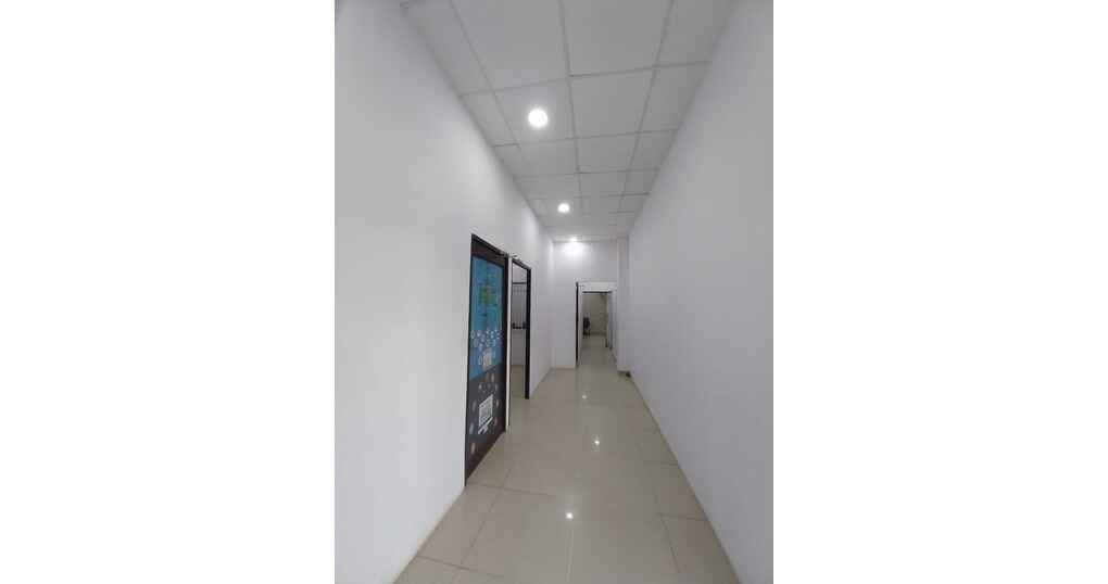 Full Furnished Office Setup 1100 SqFt Near Lal Danth — thumbnail 5