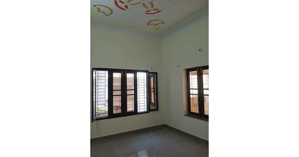 2BHK Set For Rent Ground Floor Near Sheesh Mahal — thumbnail 3