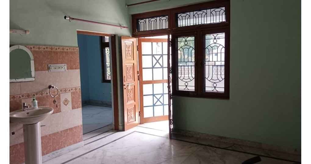 Semi Furnished 2BHK Set For Rent Near Panchakki — thumbnail 2