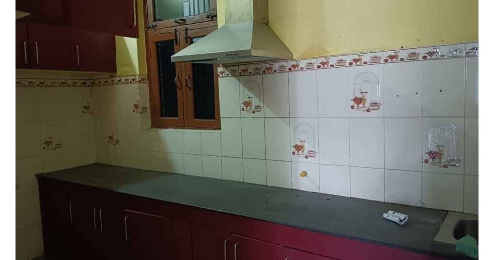 Semi Furnished 2BHK Set For Rent Near Panchakki — thumbnail 4