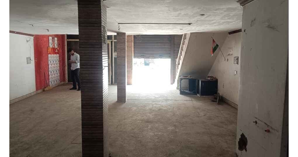 Hall 1600 SqFt For Rent Near Mukhani Road — thumbnail 4