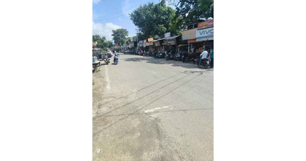 160 SQFT Shop For Sale Near Army Road — thumbnail 2