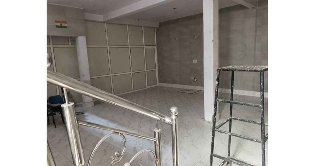 700 SQFT Hall For Rent Near Deen Dayal Puram — thumbnail 2