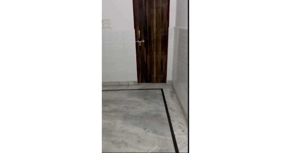 Rent Now 2BHK Set Near Kurmanchal Nagar Bareilly — thumbnail 2