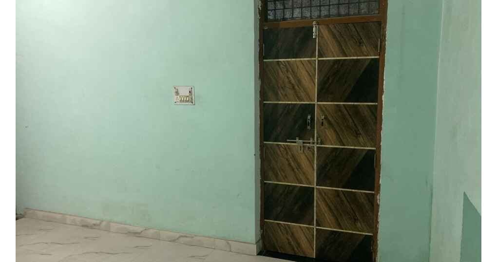 Rent Now 150 SqFt Godown Near Shastri Nagar Bareilly — thumbnail 3