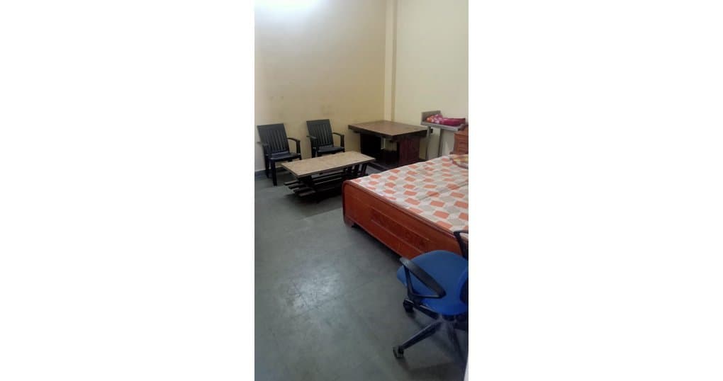 Rent Now Furnished 1Room Near Krishnanchal Colony Model Town — thumbnail 4