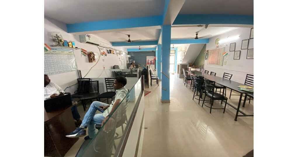 Rent Now 1000 SqFt Hall Near Pilibhit Bypass, Bareilly — thumbnail 2