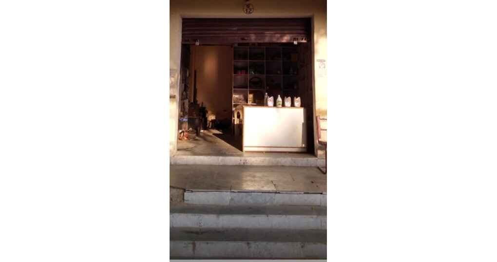 Buy Now 180 SqFt Shop Near Delapeer Road, Bareilly — thumbnail 2
