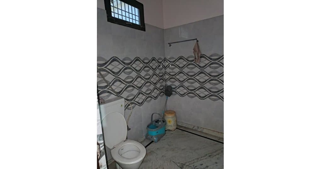 Rent Now 2Room Set Near Model Town, Bareilly — thumbnail 4