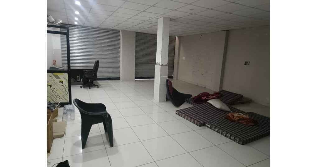 Rent Now 800 SqFt Hall Near Rampur Road, Haldwani — thumbnail 3