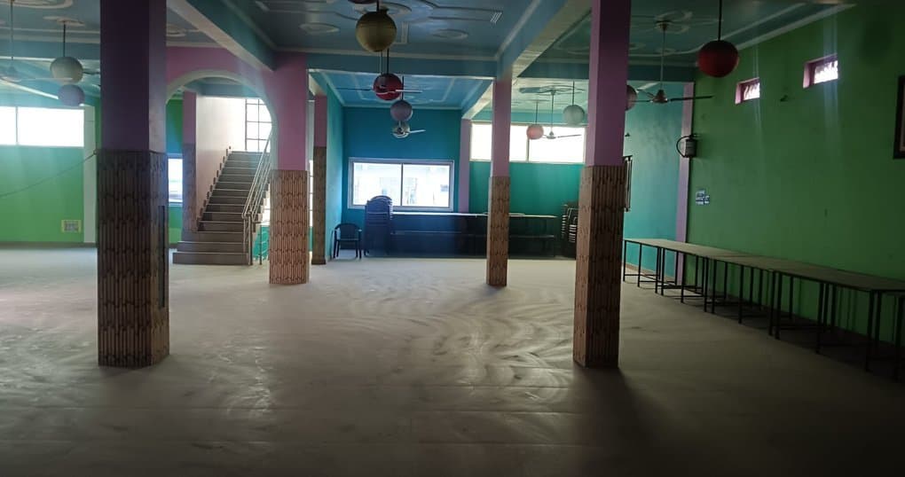 Rent Now 1200 SqFt Hall Near Gas Godam road, Haldwani — thumbnail 4