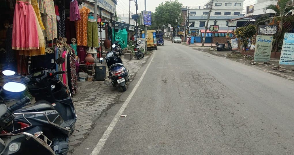 Rent Now 1200 SqFt Hall Near Gas Godam road, Haldwani — thumbnail 2