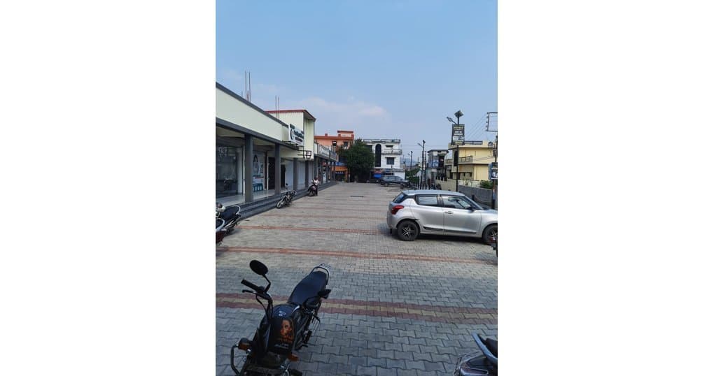 Rent Now 220 SqFt Shop Near Canal Road, Haldwani — thumbnail 2