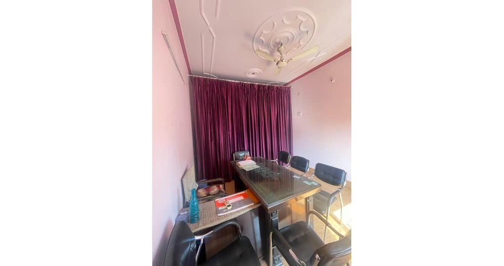 Buy Now 850 SqFt Hall Near Mukhani Chauraha, Haldwani — thumbnail 3