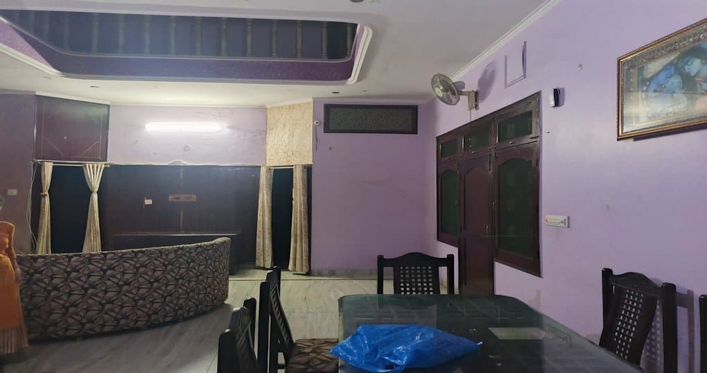 Rent Now 4BHK House for Commercial use Near Delapeer Road, Bareilly — thumbnail 2