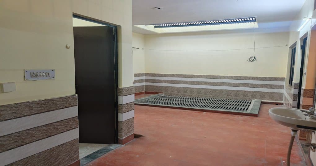 Rent Now 3Room Set Near Rajendra Nagar, Bareilly — thumbnail 3