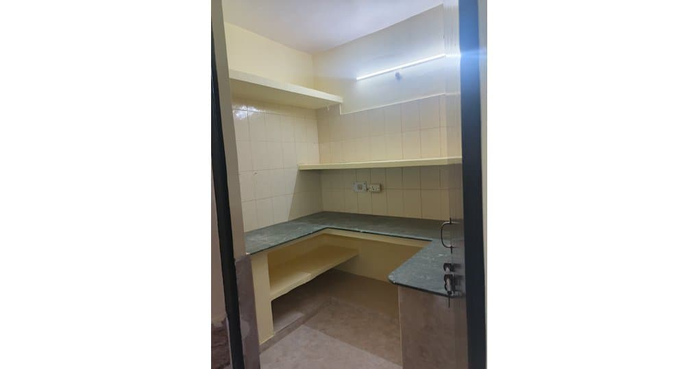 Rent Now 3Room Set Near Rajendra Nagar, Bareilly — thumbnail 4