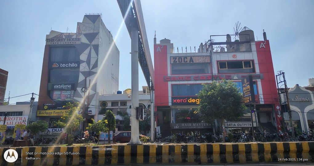 Rent Now 1200 SqFt Hall Near Janakpuri, Bareilly — thumbnail 2