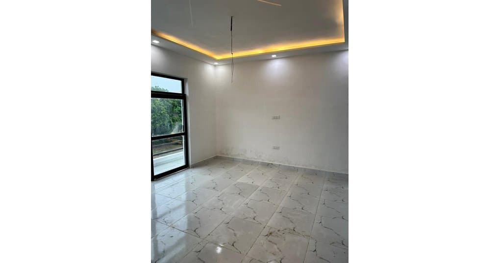Buy Now 4BHK Triple Story House Near Gandhi Puram Mini bypass, Bareilly — thumbnail 2