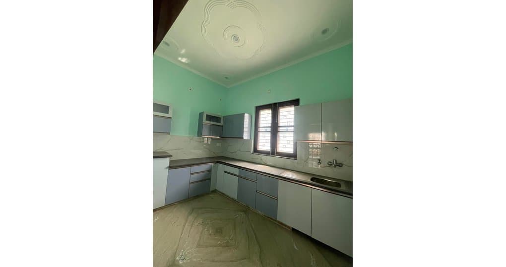 Rent Now Semi Furnished 2BHK Set Near Bithoria No.1 Laldanth Road, Haldwani — thumbnail 4