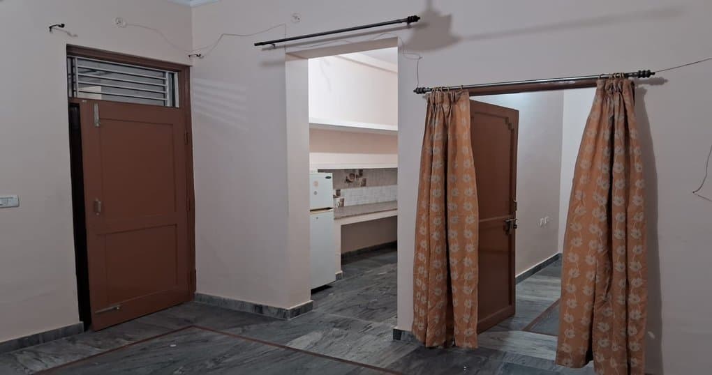 Rent Now 2Room Set Near Birla School Devalchaur, Haldwani — thumbnail 6