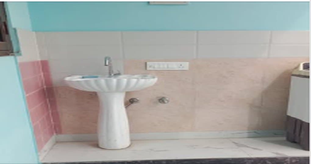 Rent Now 1Room Set Near Bareilly Road DLM School, Haldwani — thumbnail 3