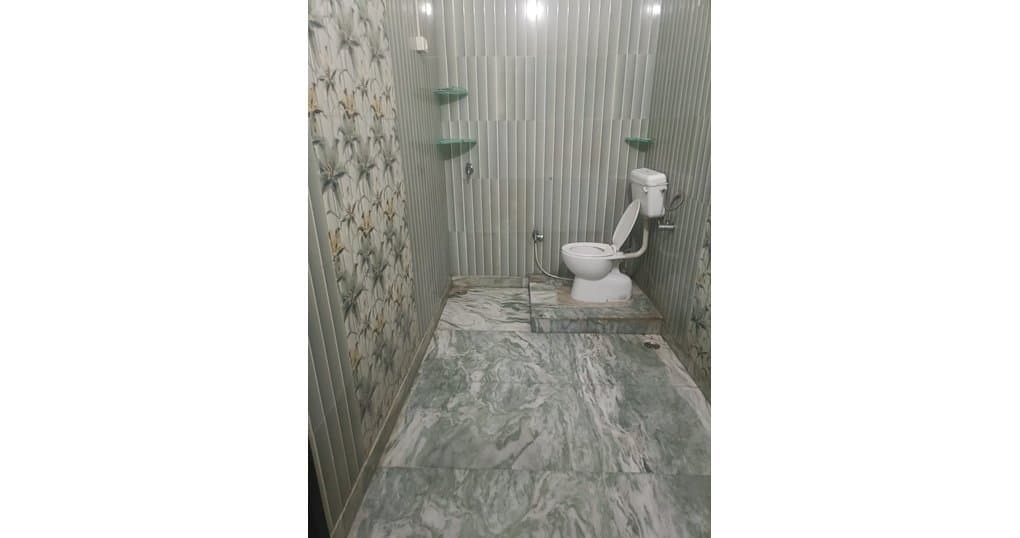 Rent Now 4Room Set Near Near RTO and Gas Godam Road, Haldwani — thumbnail 8