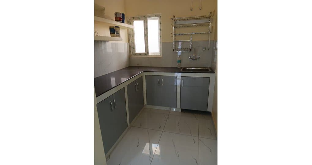 Rent Now 2Room Set Near Anand puri phase-II Nawabi Road, Haldwani — thumbnail 3
