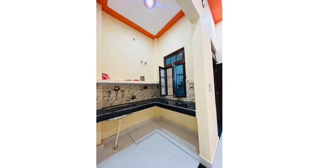 Buy Now 2BHK House Near Yadav Market, Lucknow — thumbnail 11