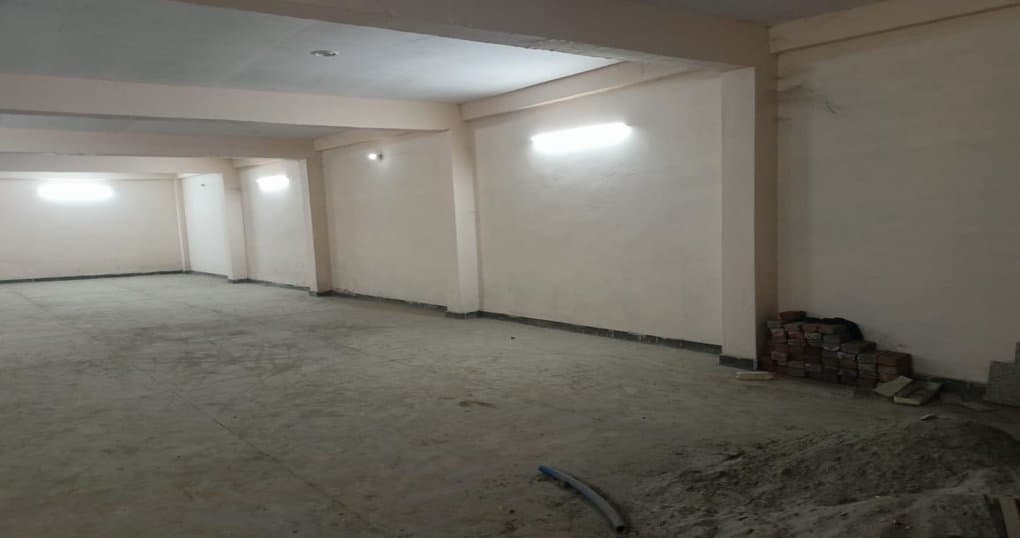 Rent Now 1950 SqFt Hall Near CB Ganj Mathurapur, Bareilly — thumbnail 2