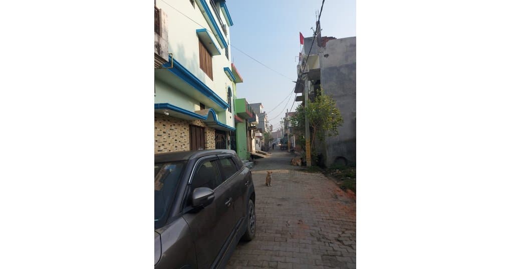 Buy Now 8BHK Two-Story Corner House Near Durga Nagar, Royal Public School, Bareilly — thumbnail 3