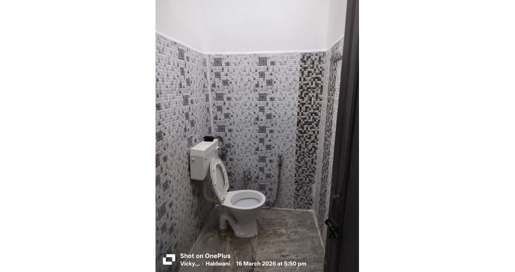 Rent Now 2Room Set Near 2 km walking distance from MBPG College, Haldwani — thumbnail 8