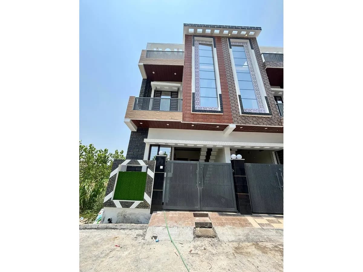 Stunning 3BHK Duplex in Dehradun for Sale at 6.5 Million