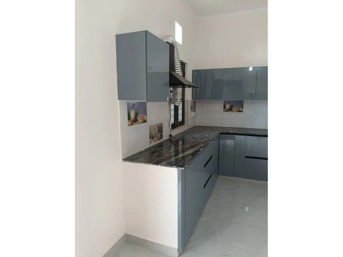 Luxurious 1 BHK Flat for Rent near Jai Arihant College Haldwani