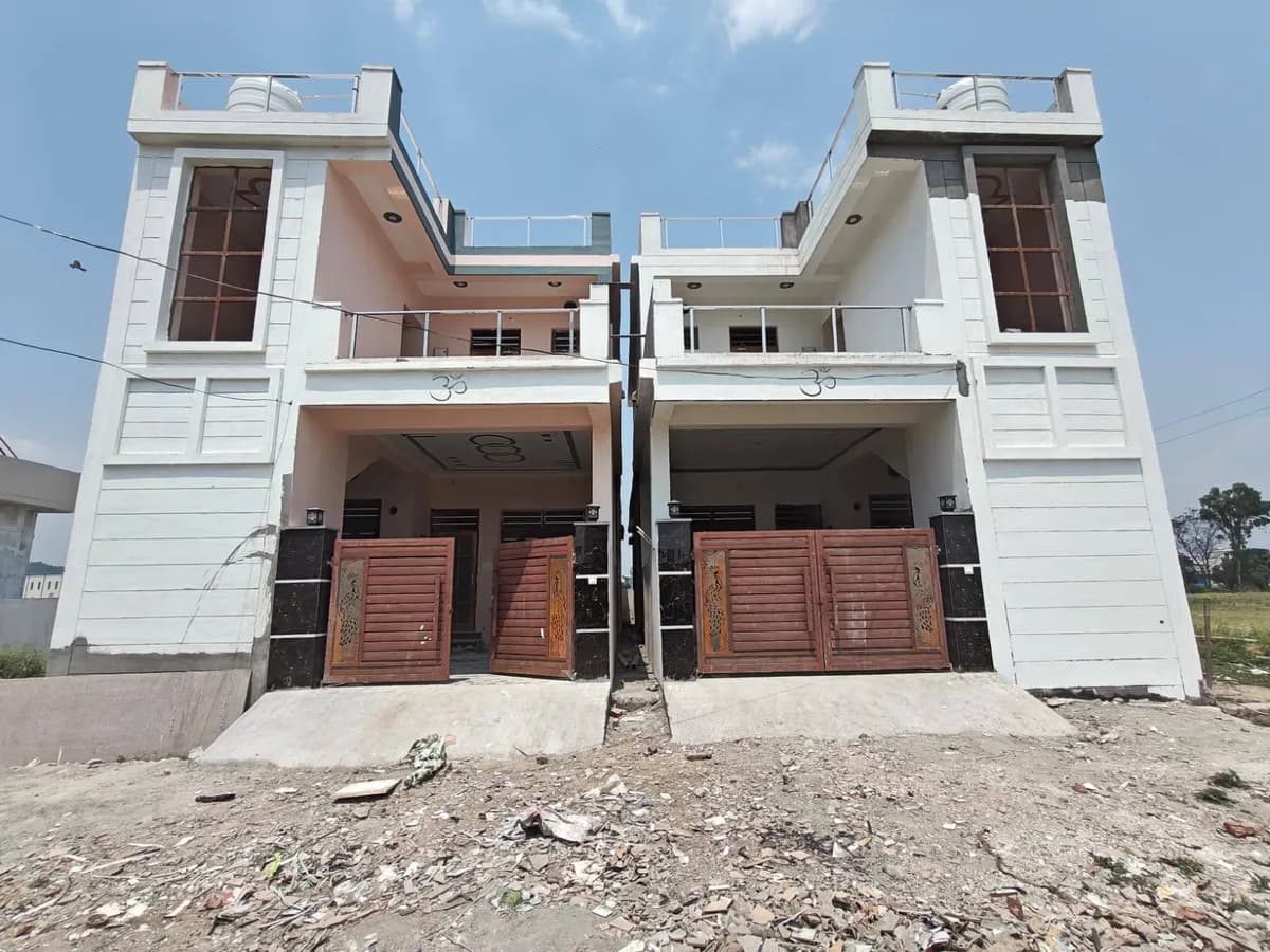 Spacious 3 BHK Duplex House for Sale in Nakronda, Dehradun
