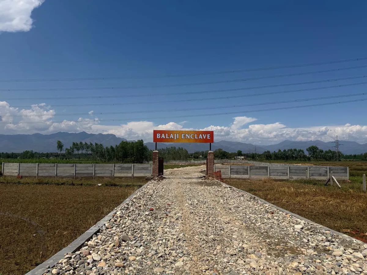 Prime Residential Land for Sale at Dharamawala Chowk, Dehradun