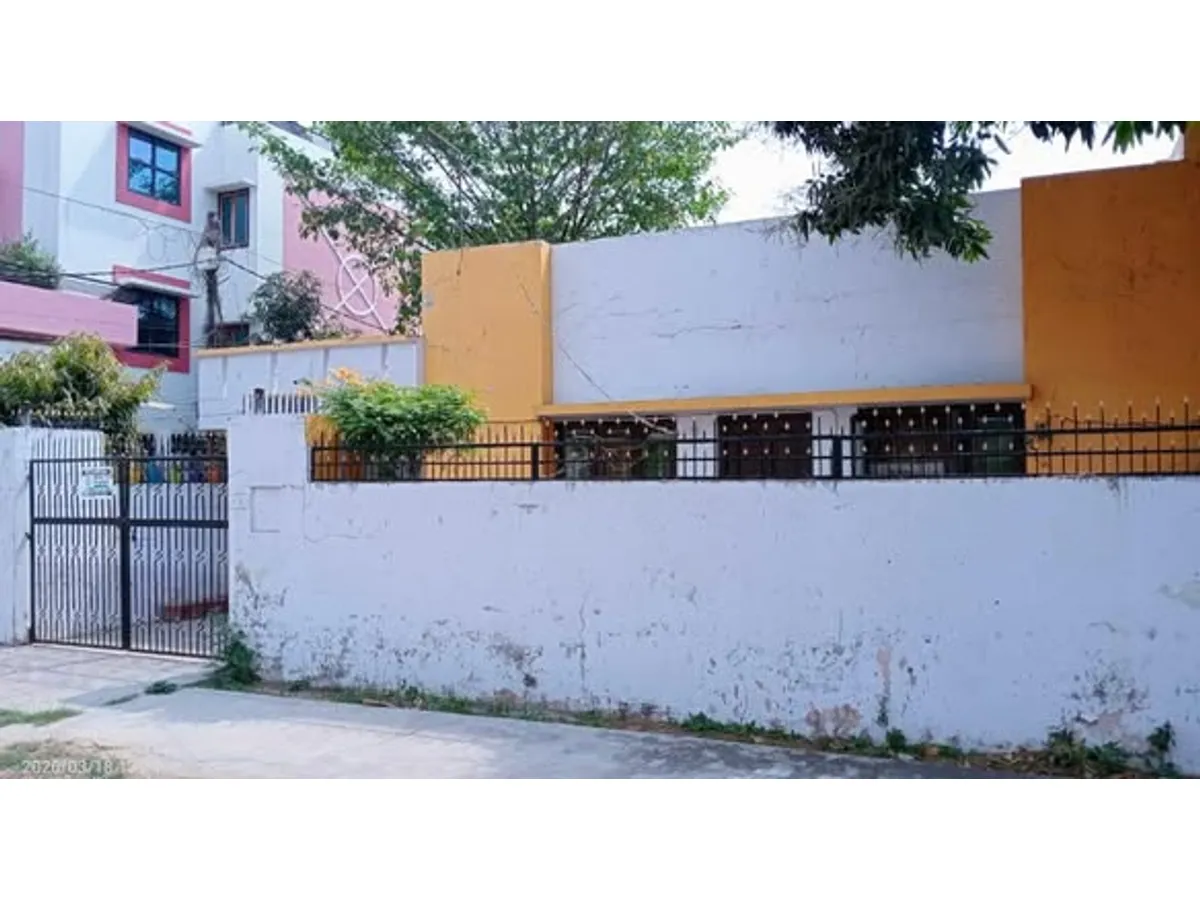 Prime 2152 sqft Corner House for Sale in Jankipuram Bareilly